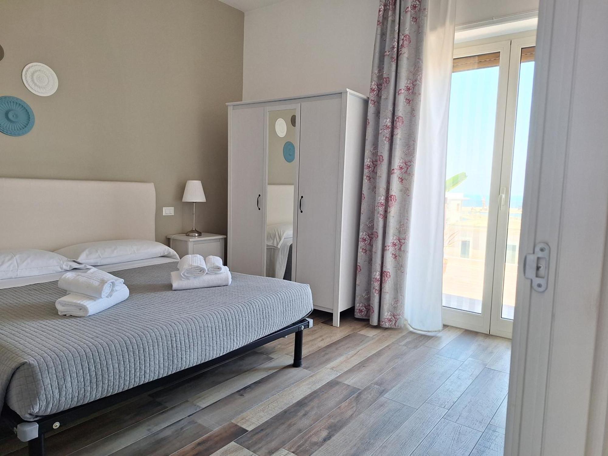 Vistamare House Hotell Monopoli Exteriör bild